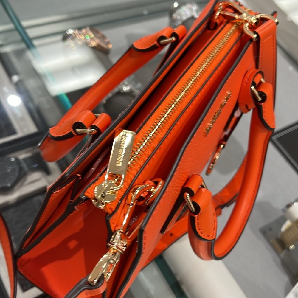 MICHAEL KORS
Sheila Small Faux Saffiano Leather Satchel
Poppy 
NWT - Picture 14 of 16